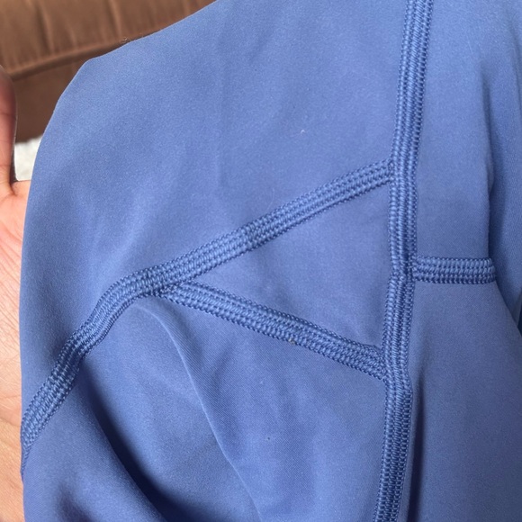 Lululemon | in movement right | size 8 - Picture 6 of 6